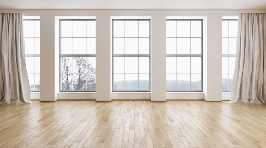 Große Fensterfassade - Fenstertausch - Sanierungszentrum Nord-Ost